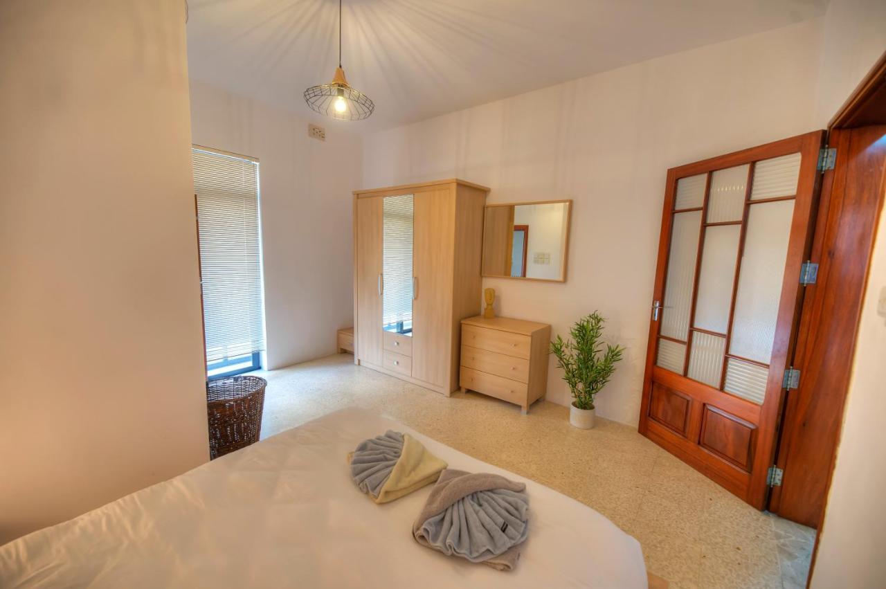 Enormous 3Bedrooms Seafront With Balcony Pdeh1-1 สลีมา ภายนอก รูปภาพ