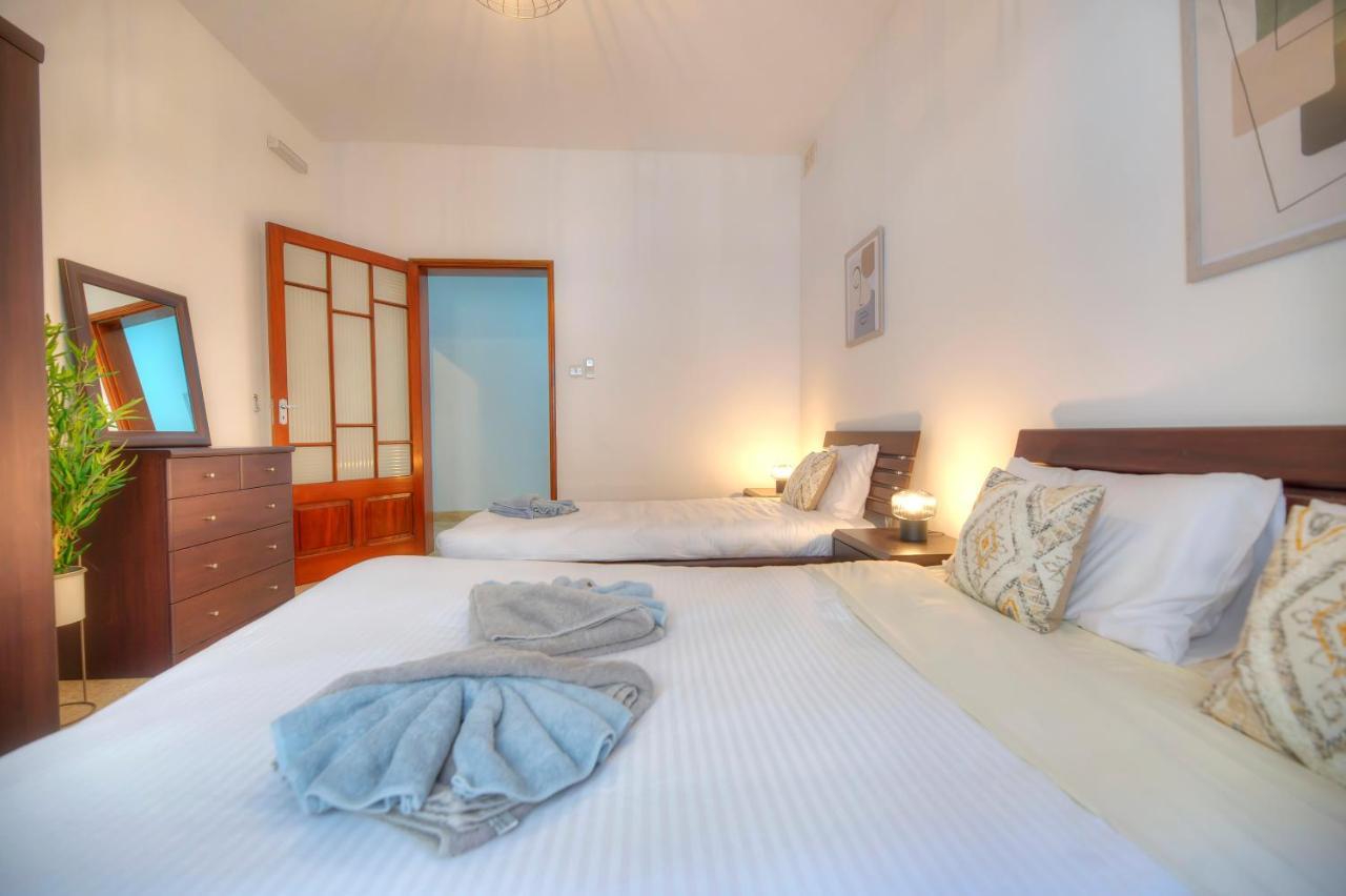 Enormous 3Bedrooms Seafront With Balcony Pdeh1-1 สลีมา ภายนอก รูปภาพ